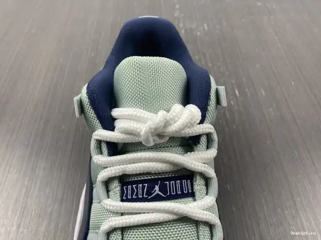 One Kick 11 528895-007 Low Air Georgetown Jordan Retro 0530